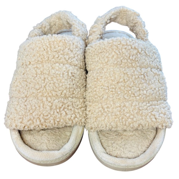 Cozy Cream Faux Fuzzy Slipper Sandals, Size 7-8 - Picture 5 of 9